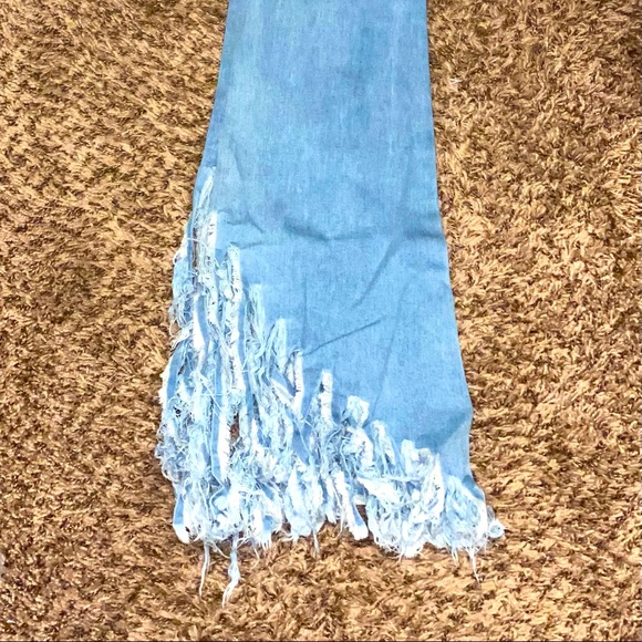 Ripped Bell Bottom Jeans (New Arrivals) - Picture 6 of 8